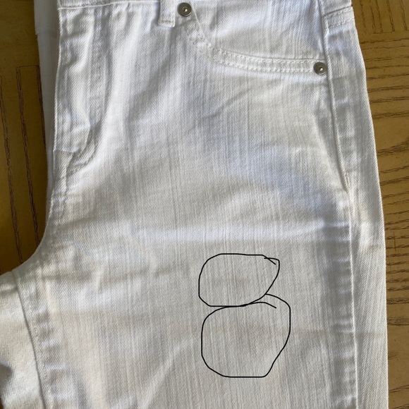 le Chateau White Jeans size 28 - Picture 6 of 8